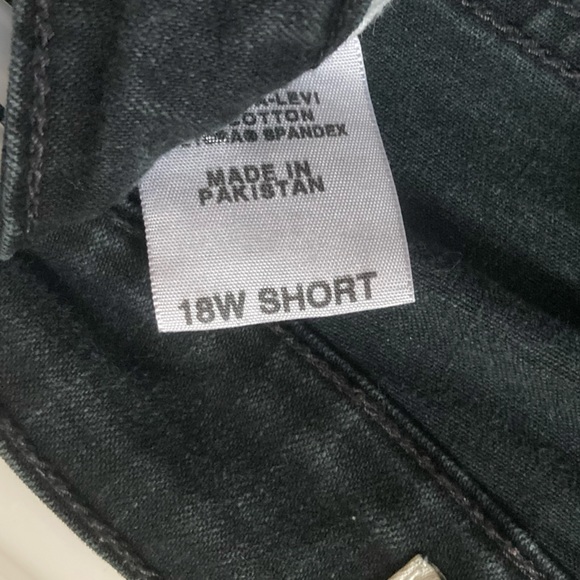 Levi’s Black Perfectly Shaping Boot Cut 512 Jeans Women’s 18W Short - Picture 4 of 4